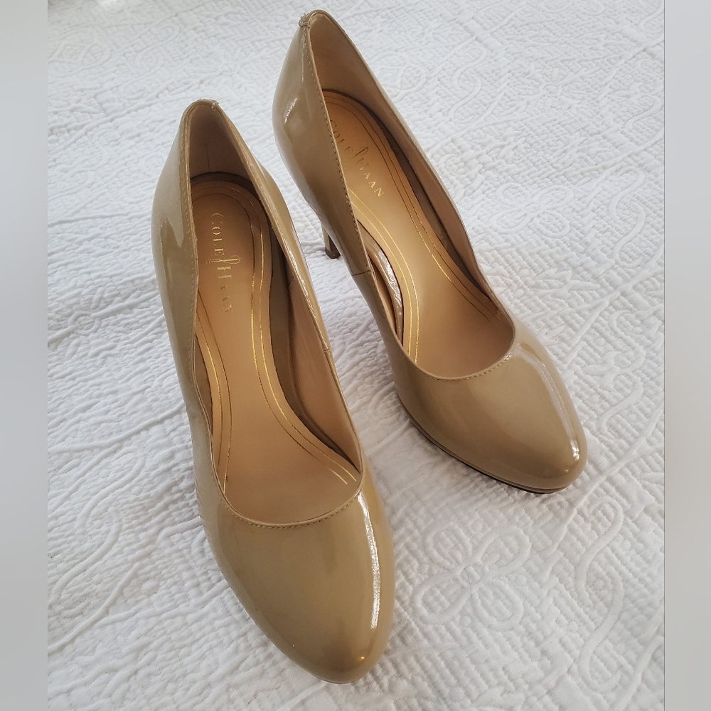 Cole Haan 6M Nude Heels